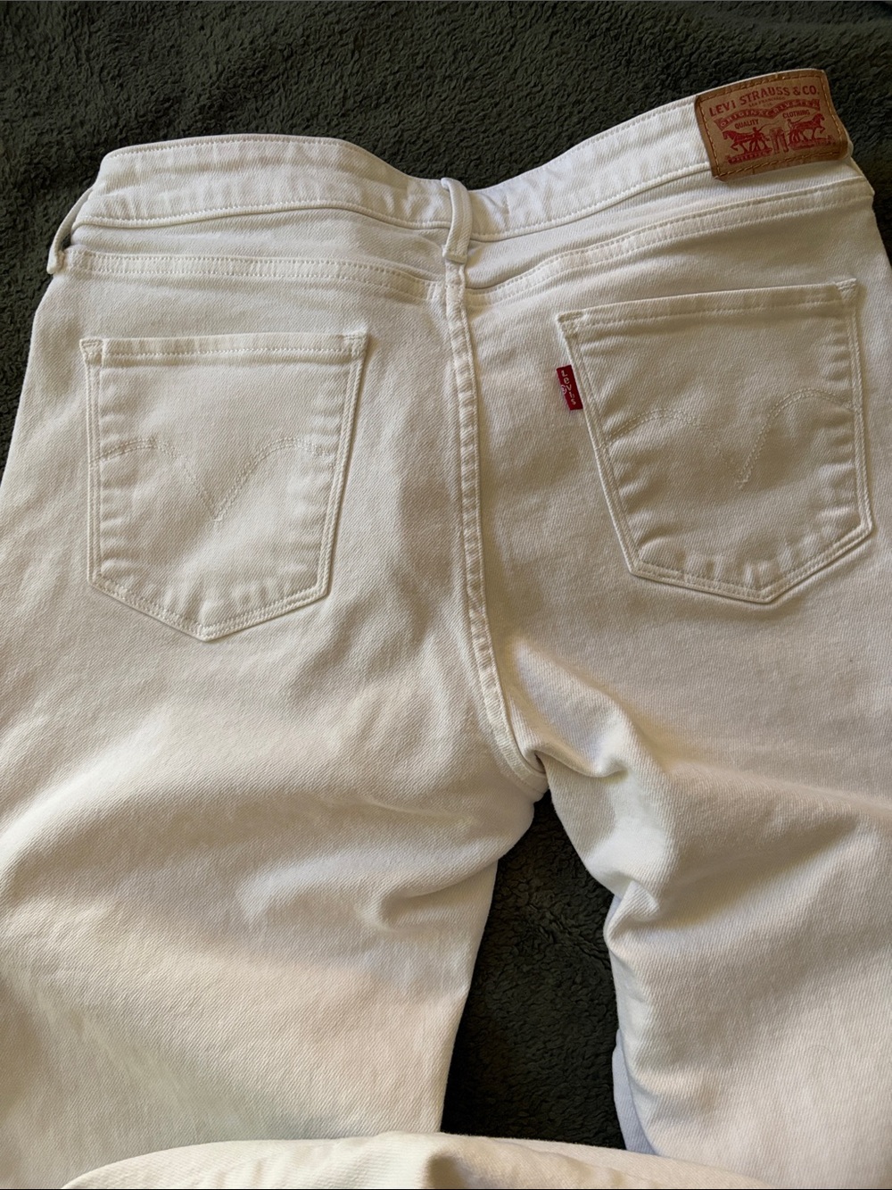 Women's White Mid Rise Skinny Levi’s 31x32 - Picture 7 of 8